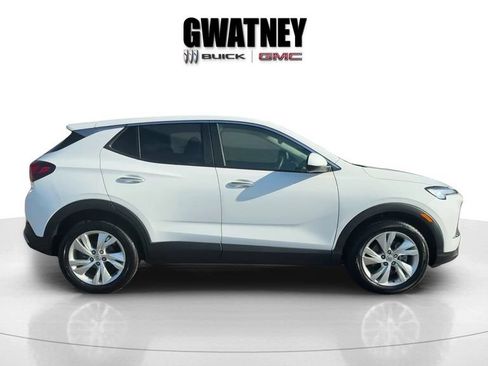 Used 2026 Buick Encore GX Preferred w/ Comfort Package FWD image 2