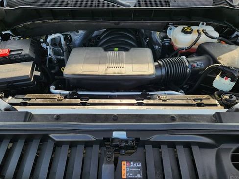Used 2023 Chevrolet Silverado 1500 RST AWD/4WD image 31
