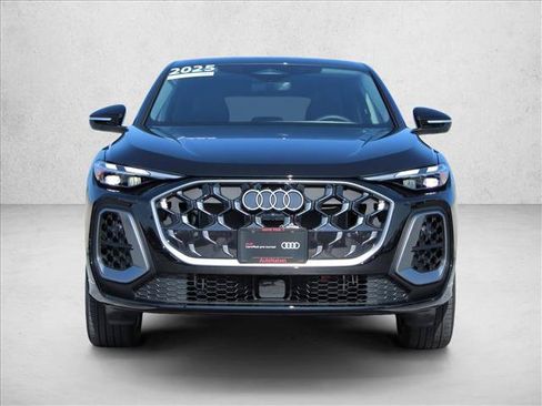 Certified 2025 Audi Q5 Premium w/ Convenience Package AWD/4WD image 2
