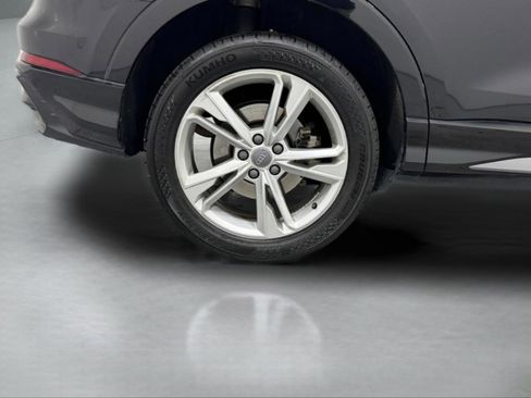 Certified 2021 Audi Q3 2.0T Premium Plus w/ Premium Plus Package AWD/4WD image 8