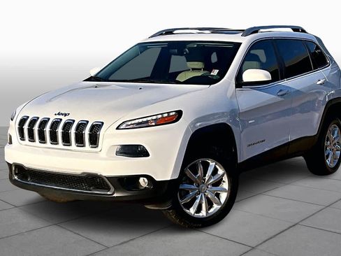 Used 2017 Jeep Cherokee Limited w/ Trailer Tow Group image 2
