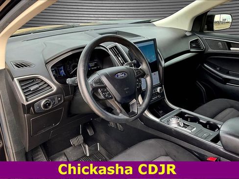 Used 2023 Ford Edge SE w/ Black Appearance Package image 16