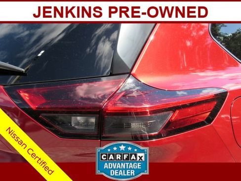 Certified 2023 Nissan Rogue SV FWD image 10