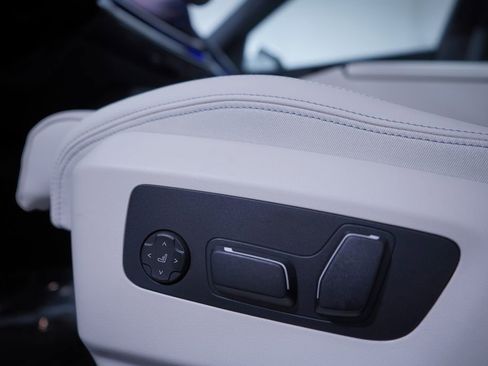 New 2026 BMW 530i w/ M Sport Package image 16