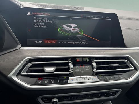 Used 2023 BMW X5 sDrive40i w/ Premium Package image 16