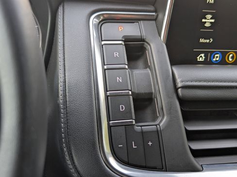 Used 2021 Chevrolet Tahoe Z71 image 33