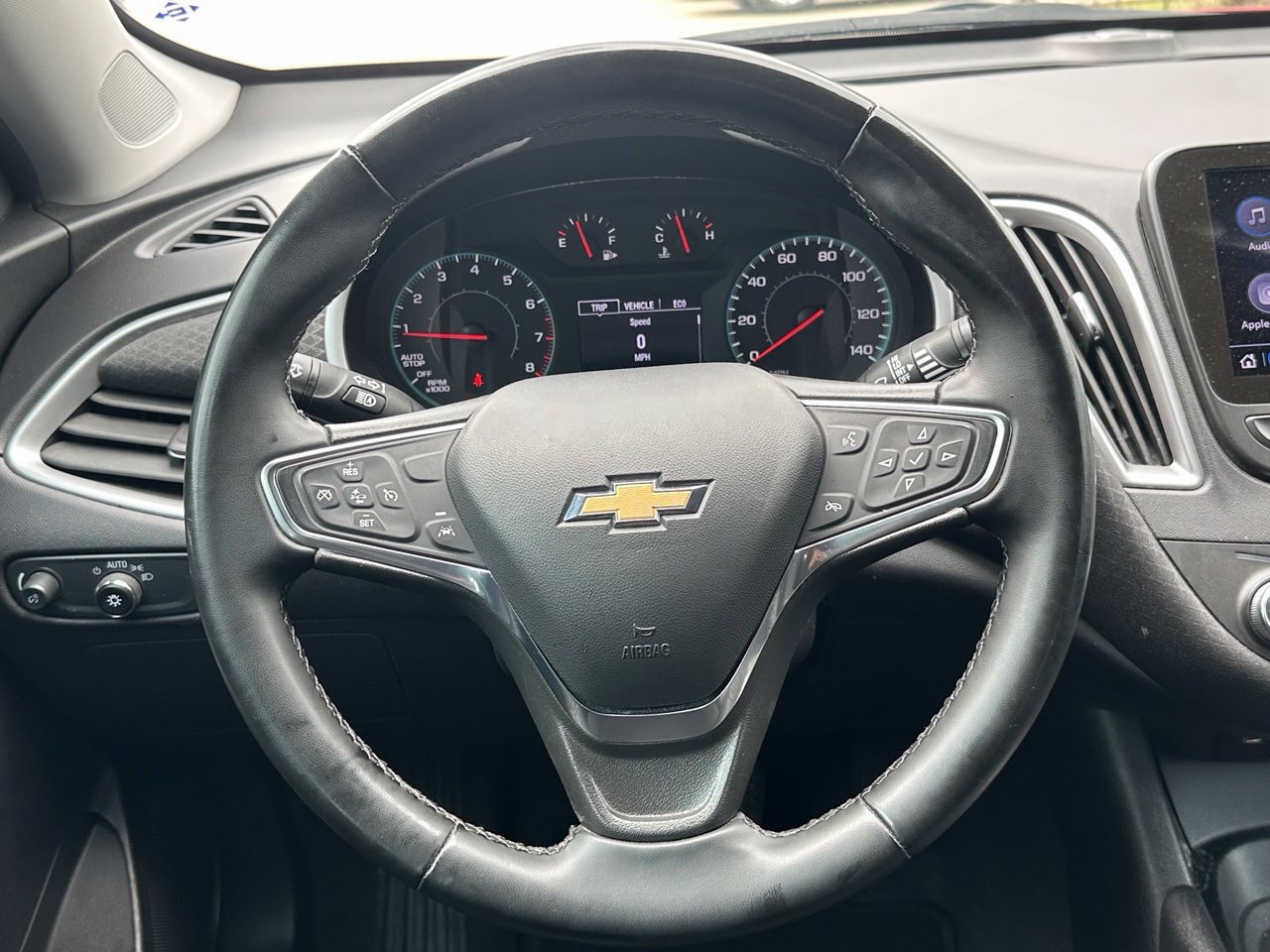 Used 2024 Chevrolet Malibu RS FWD image 15