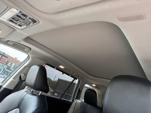 Used 2025 Toyota Grand Highlander AWD image 36