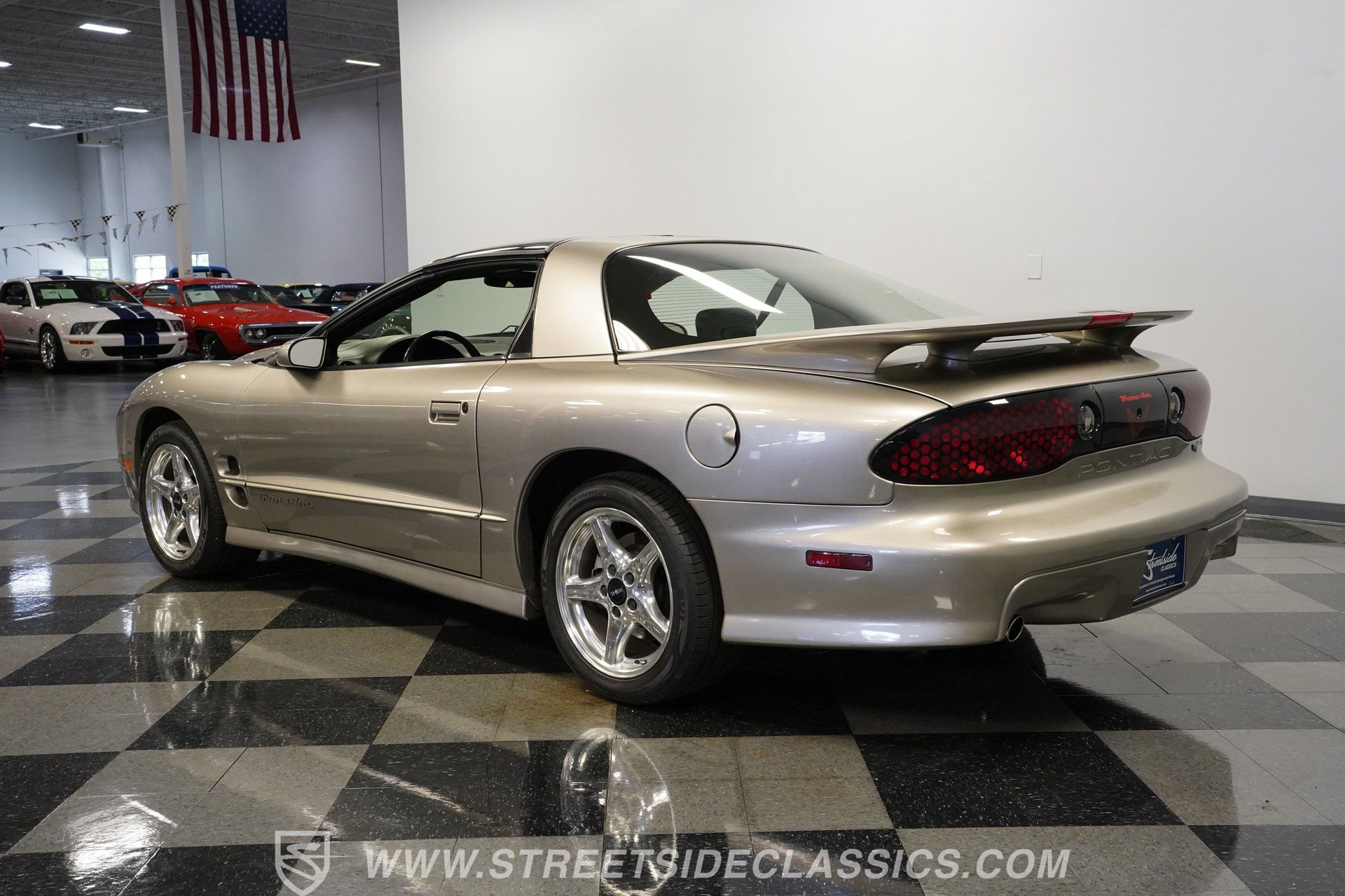 Used 2001 Pontiac Firebird Trans Am RWD image 10