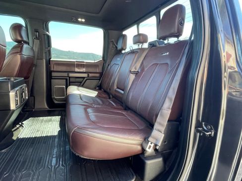 Used 2015 Ford F150 Platinum w/ Equipment Group 701A Luxury AWD/4WD image 23