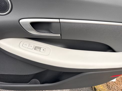 New 2026 Hyundai Sonata SE FWD image 17