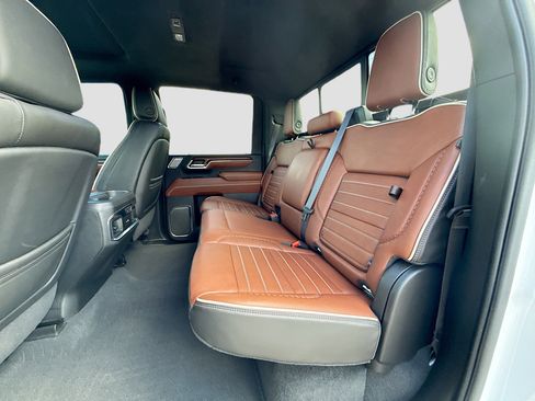 Used 2024 GMC Sierra 3500 Denali Ultimate image 20