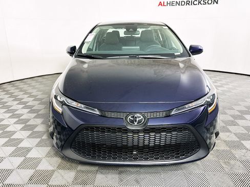 Used 2022 Toyota Corolla LE image 8
