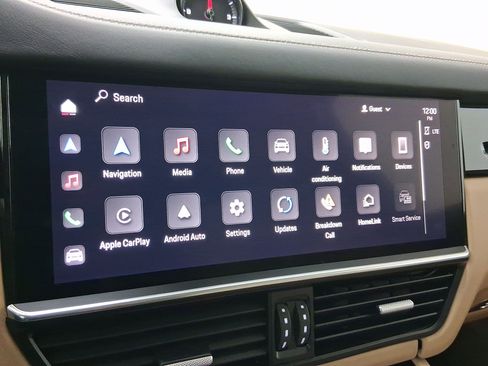 Certified 2023 Porsche Cayenne image 21