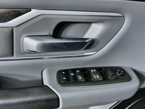 Used 2021 RAM 1500 Big Horn AWD/4WD image 25