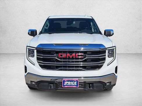 Used 2025 GMC Sierra 1500 SLT image 2