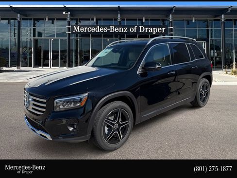 New 2026 Mercedes-Benz GLB 250 4MATIC image 1