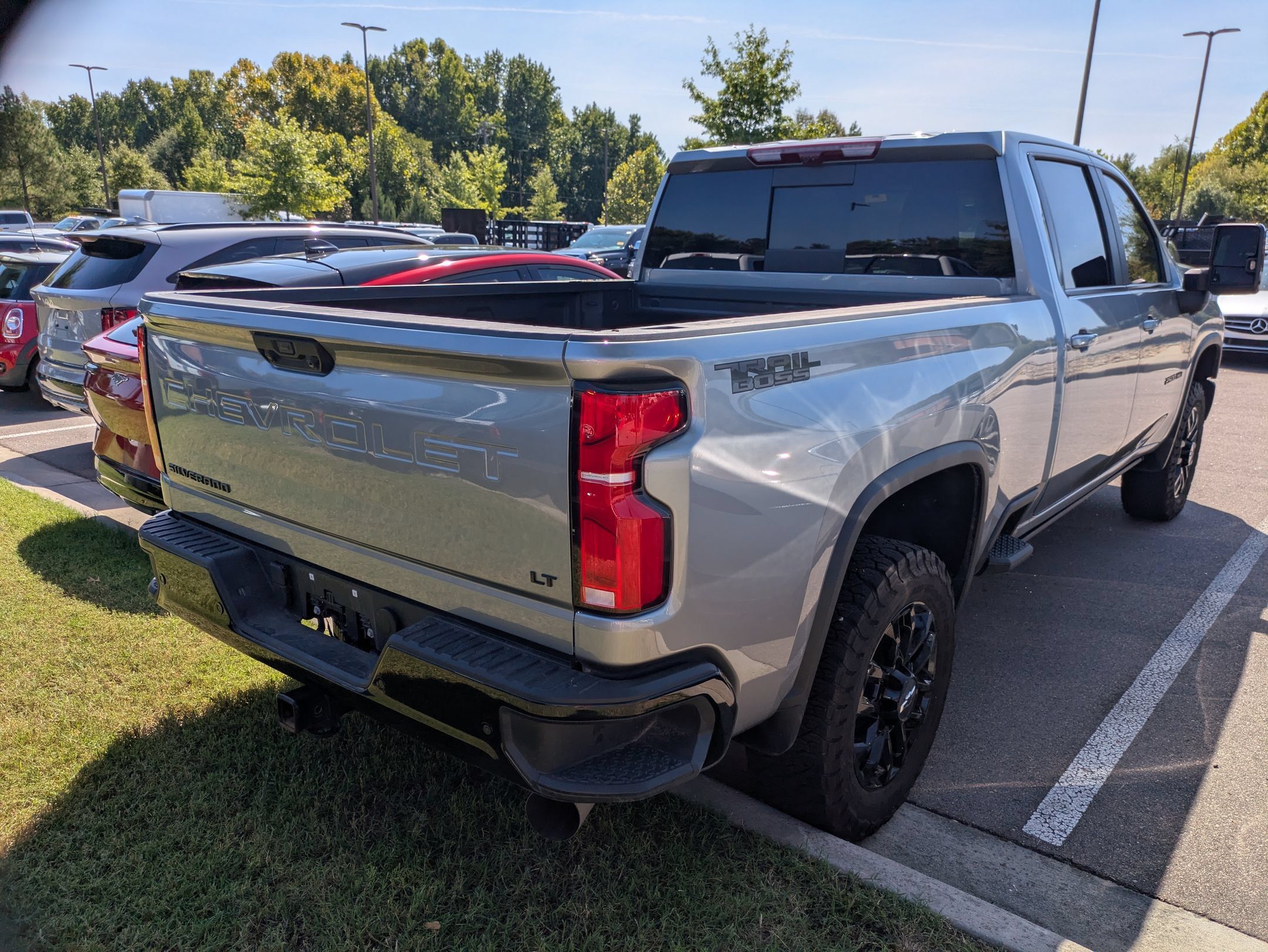 Used 2025 Chevrolet Silverado 2500 LT w/ Trail Boss Package AWD/4WD image 4