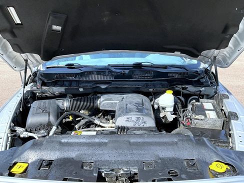 Used 2015 RAM 1500 Express RWD image 24