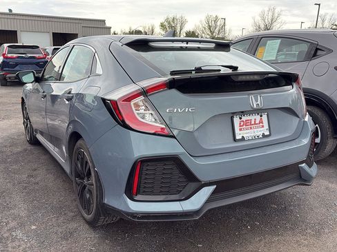 Used 2019 Honda Civic EX image 4