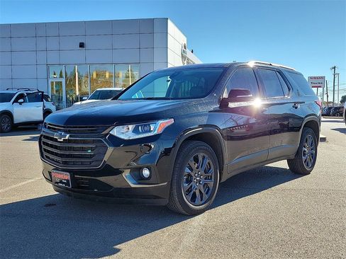 Used 2021 Chevrolet Traverse RS image 5