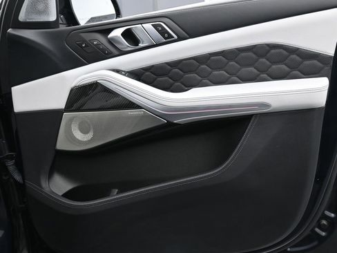 Used 2020 BMW X5 M Competition image 26