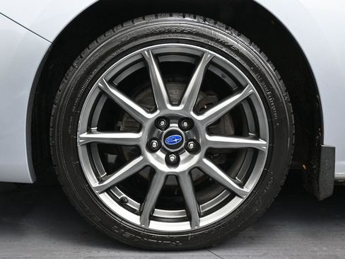 Used 2017 Subaru Impreza 2.0i Premium image 10