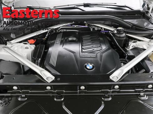 Used 2023 BMW X5 xDrive40i w/ M Sport Package AWD/4WD image 7
