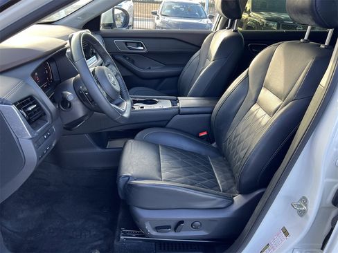 Certified 2023 Nissan Rogue Platinum w/ Platinum Premium Package image 10