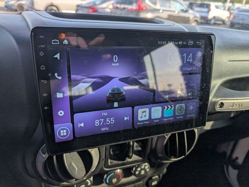 Used 2017 Jeep Wrangler Unlimited Sport w/ Quick Order Package 24S AWD/4WD image 17