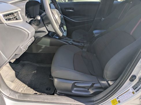 Used 2023 Toyota Corolla SE image 12