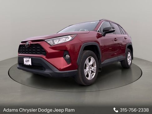 Used 2021 Toyota RAV4 XLE image 7