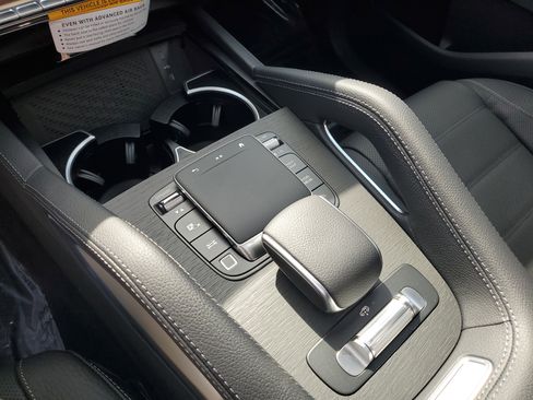 New 2026 Mercedes-Benz GLS 580 4MATIC image 34