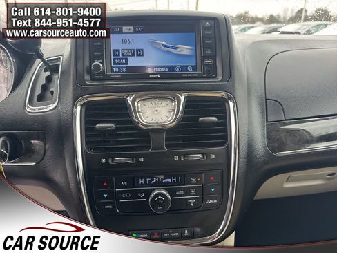 Used 2012 Chrysler Town & Country Touring w/ Entertainment Group #1 image 10