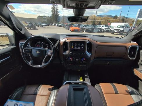 Used 2019 Chevrolet Silverado 1500 High Country w/ Technology Package AWD/4WD image 32