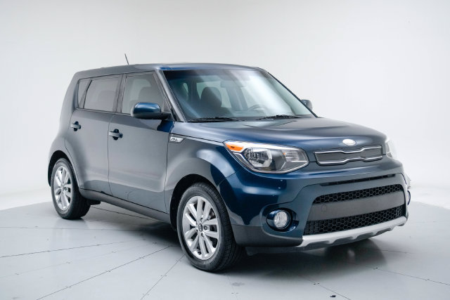 Used 2017 Kia Soul + FWD image 9