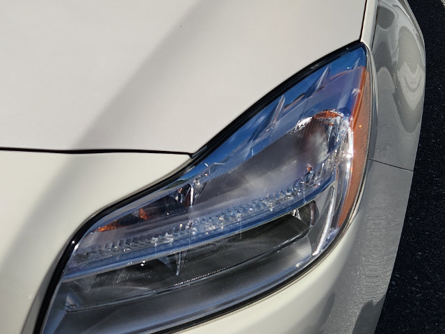 Used 2012 Buick Regal Leather FWD image 9