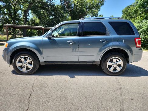 Used 2011 Ford Escape Limited w/ 301A Rapid Spec Order Code FWD image 4
