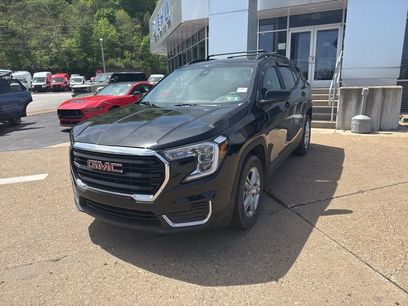 Used 2022 GMC Terrain SLE w/ Driver Convenience Package