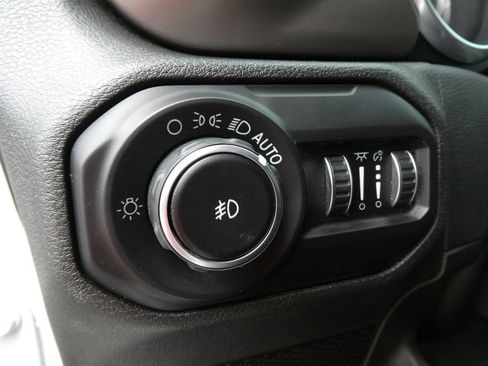Used 2018 Jeep Wrangler Unlimited Sport S AWD/4WD image 21