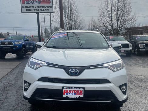 Used 2017 Toyota RAV4 Limited image 8