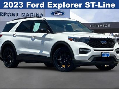 Certified 2023 Ford Explorer ST-Line w/ Class IV Trailer Tow Package