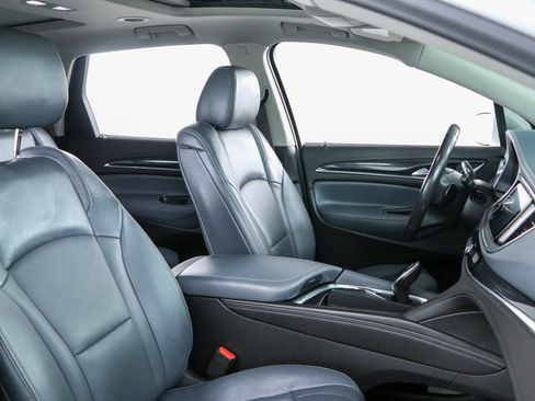 Used 2020 Buick Enclave Premium w/ Sun and Sites Package FWD image 29