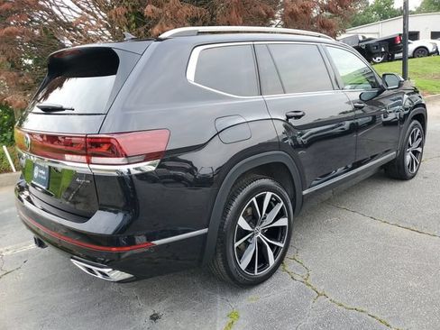 Used 2025 Volkswagen Atlas SEL Premium R-Line AWD/4WD image 4