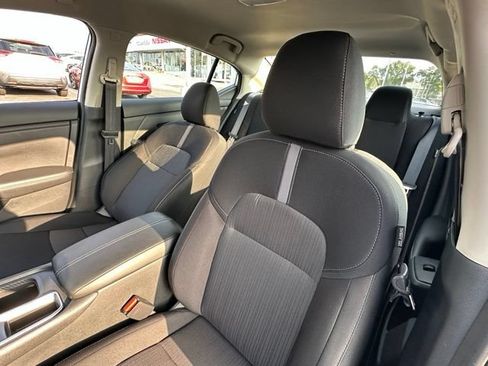 Used 2025 Nissan Sentra SV w/ All-Weather Package FWD image 24