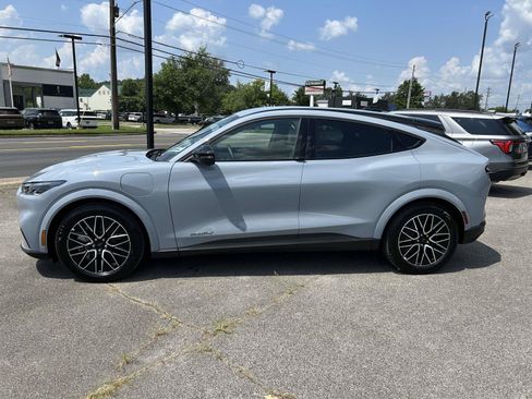 Used 2025 Ford Mustang Mach-E Premium RWD image 8
