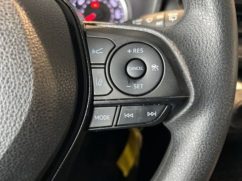 Used 2019 Toyota RAV4 LE image 68