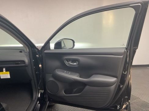 New 2026 Honda HR-V LX image 23
