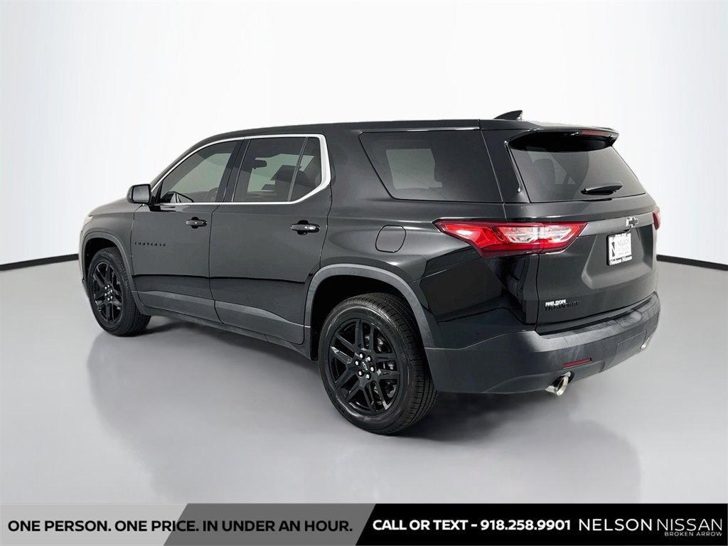 Used 2021 Chevrolet Traverse LS w/ LPO, Blackout Package FWD image 7