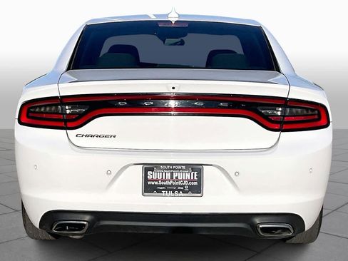 Used 2023 Dodge Charger SXT image 4